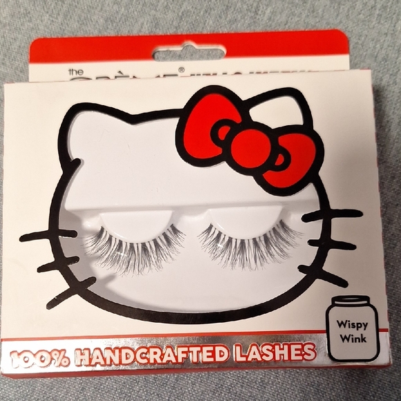 the creme shop Other - Hello Kitty Wispy Wink Lashes